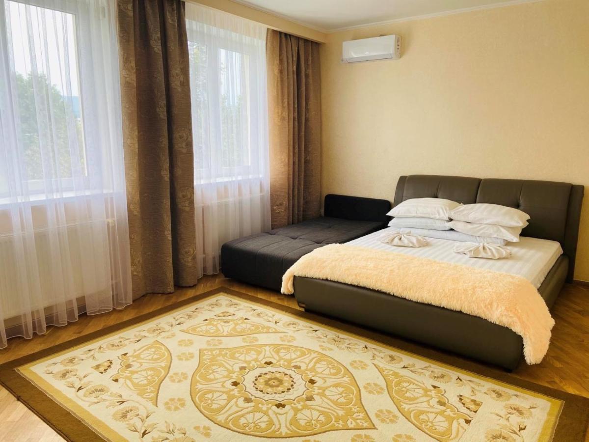 Guest House At Lesya Ukrainka Трускавец Екстериор снимка